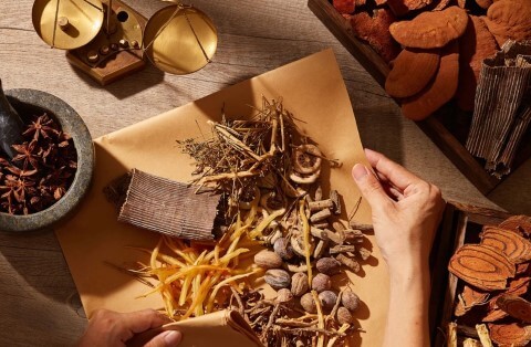 Uống thuốc nam nhiều có hại thận không