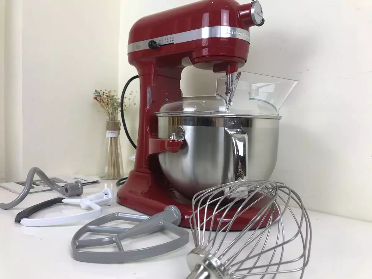 may tron bot kitchenaid pro 6 gia re