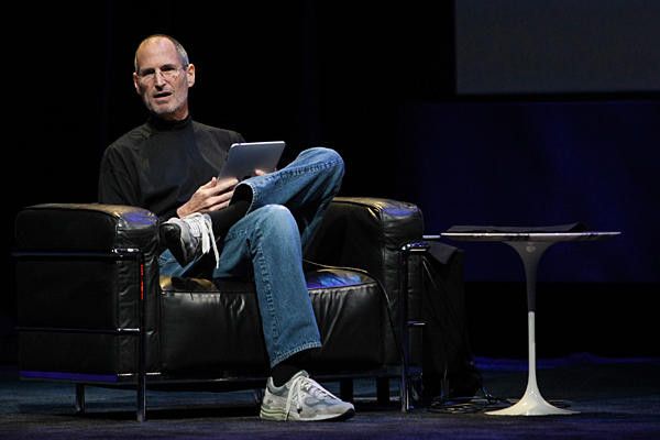 Steve Jobs đã làm gì giúp iPad thành công