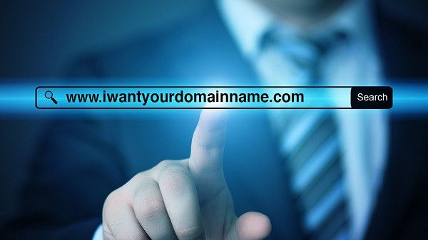 Mua tên miền tại Goddady tại sao không?