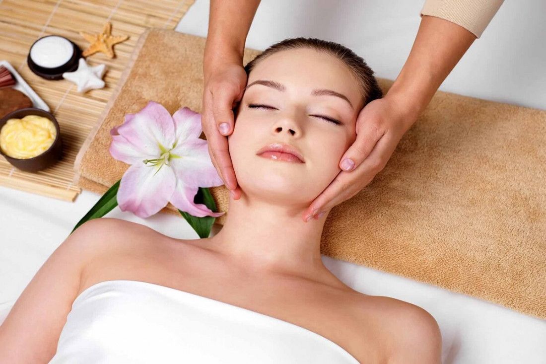 Kinh nghiệm giúp các mẹ chăm sóc da mặt sau sinh hiệu quả