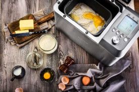 Nên mua máy trộn bột hay máy làm bánh mì