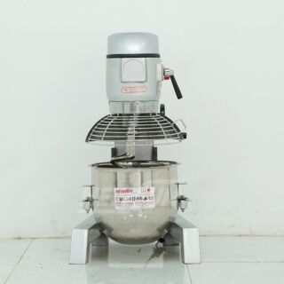may tron bot cong nghiep b20b