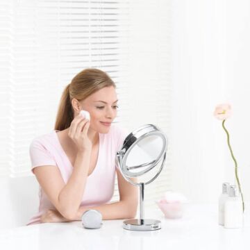 Gương trang điểm 2 mặt kèm đèn led Beurer BS69