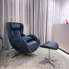 Ghế massage cao cấp Nouhaus Classic with Ottoman (Hàn Quốc), có điều khiển từ xa, tích hợp loa nghe nhạc, bảo hành 2 năm