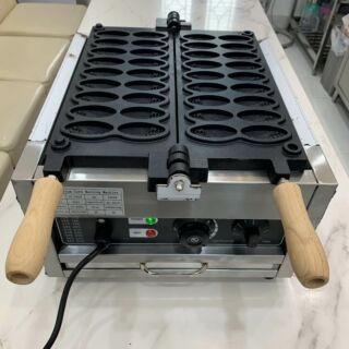 Máy làm bánh ngô cao cấp 18 chiếc
