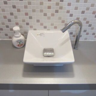 Toto L712