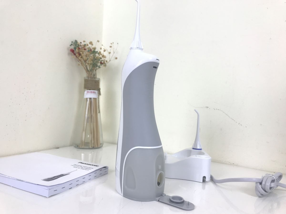 may tam nuoc panasonic ew1411 gia re