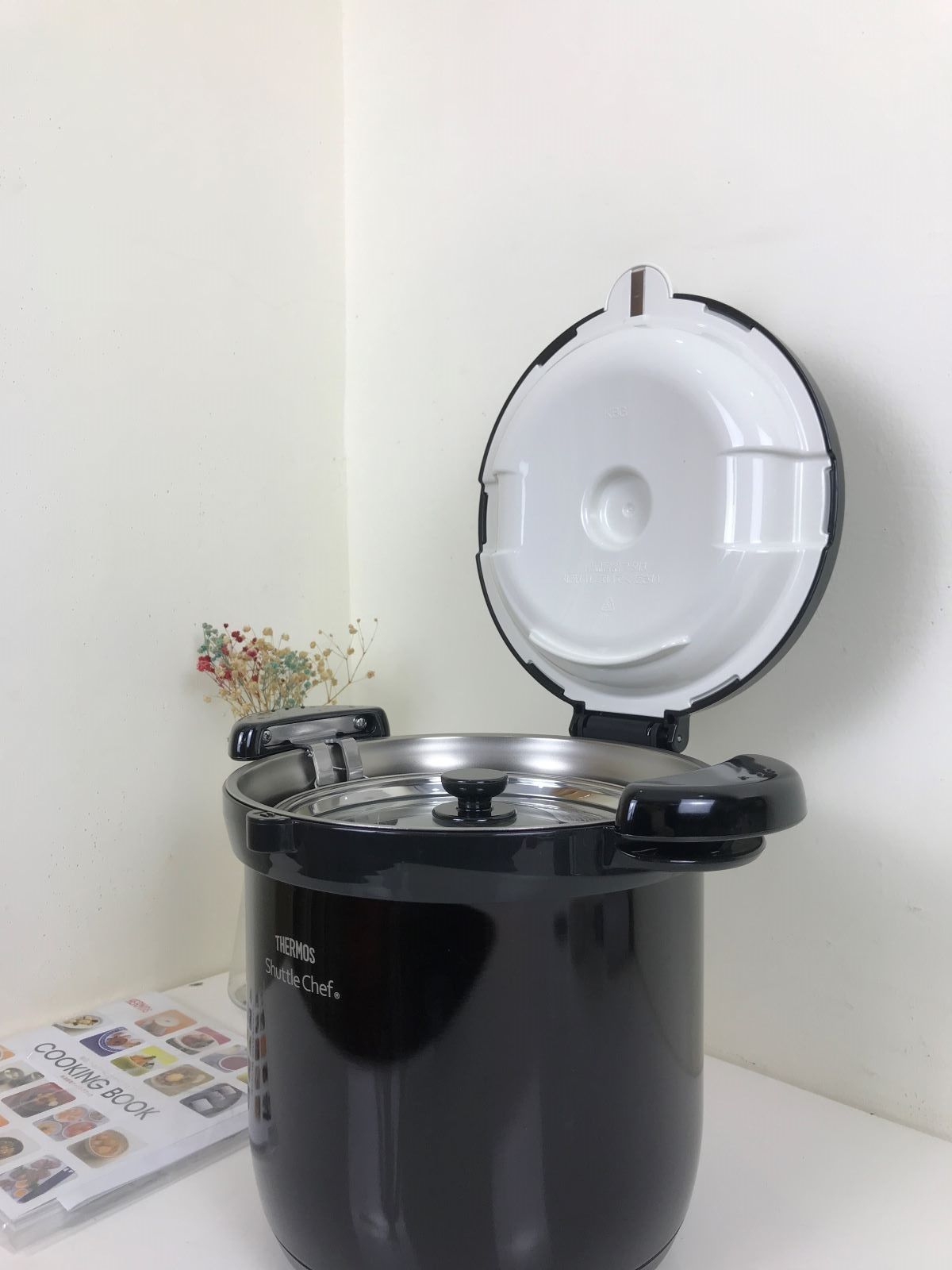 nồi ủ chân không nhật bản