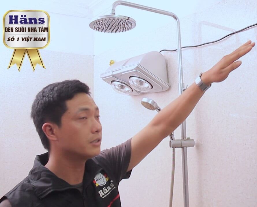 có nên lắp đèn sưởi nhà tắm không