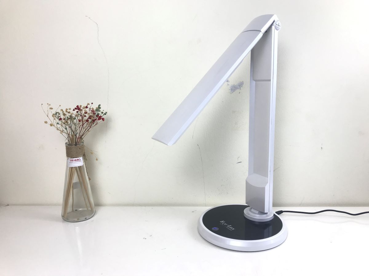 den ban eye lux elx-7200 2 mau