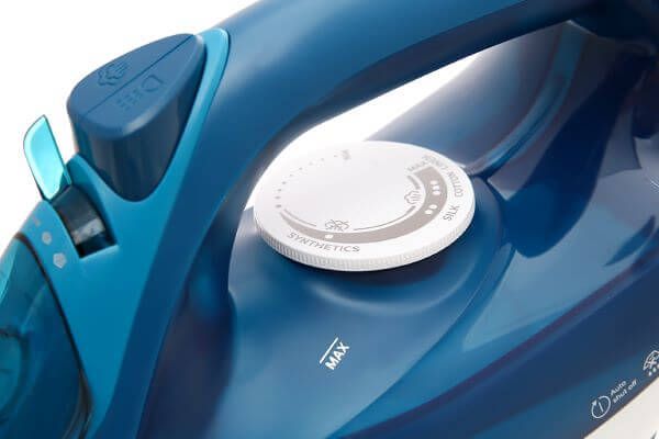 Bàn là hơi nước Philips DST3040/70 công suất 2600w
