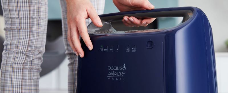 may hut am Delonghi DEX216F nuoc chay lien tuc ra ngoai